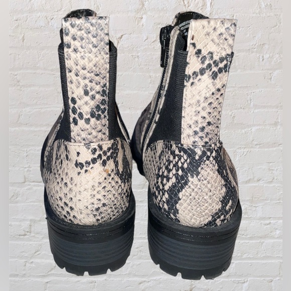 Snakeskin universal threads boots - Picture 7 of 8